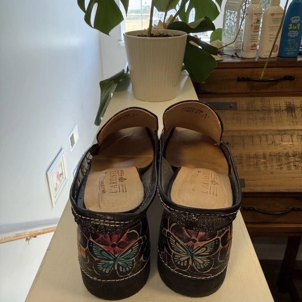 L’Artiste Colorful Floral Leather Mules - Picture 4 of 10